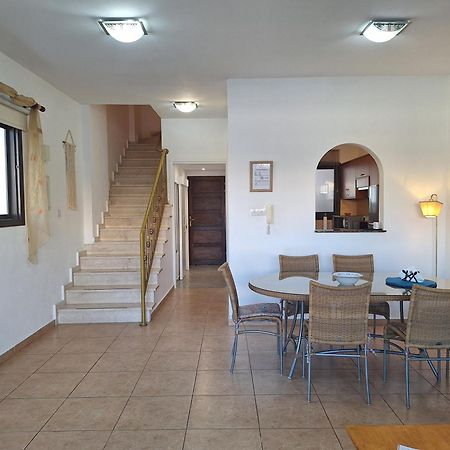 Pool Side 2 Bedroom Queens Gardens Complex Paphos Esterno foto