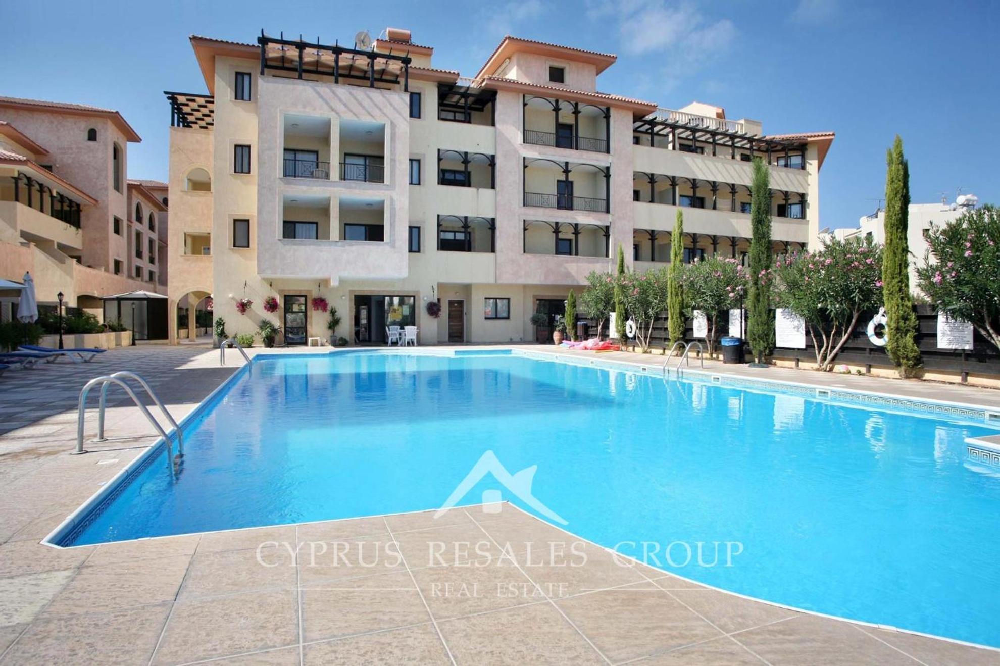Pool Side 2 Bedroom Queens Gardens Complex Paphos Esterno foto
