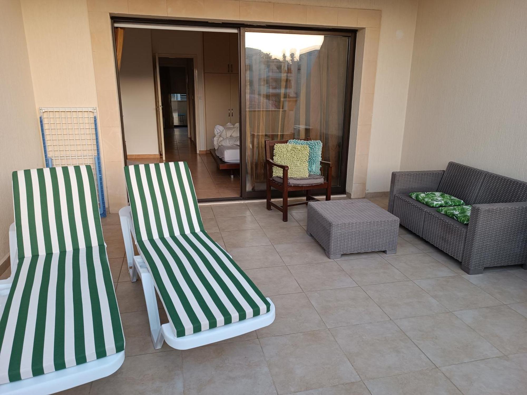 Pool Side 2 Bedroom Queens Gardens Complex Paphos Esterno foto